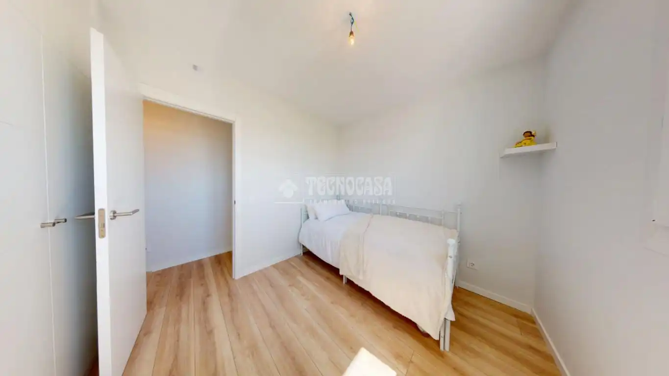 Schlafzimmer von Wohnung zum Verkauf in Villanueva de la Torre mit Parkett, Terrasse und Möbliert