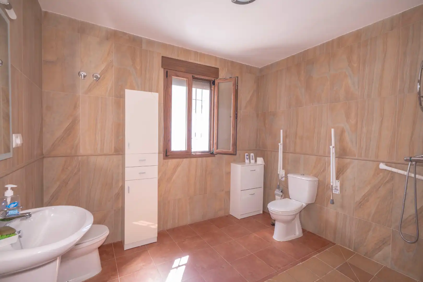 Bany de Casa o xalet en venda en Murtas amb Jardí privat, Terrassa i Piscina