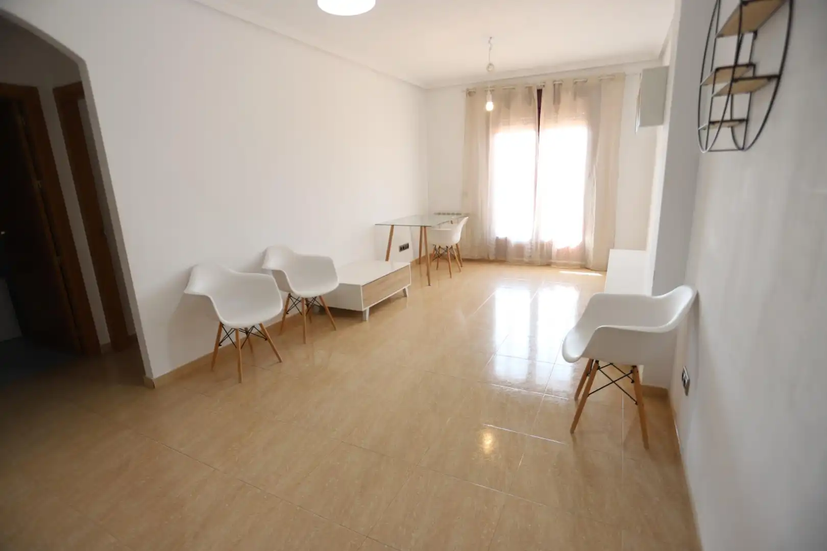 Sala de estar de Piso en venta en Alcázar de San Juan con Calefacción y Piscina comunitaria