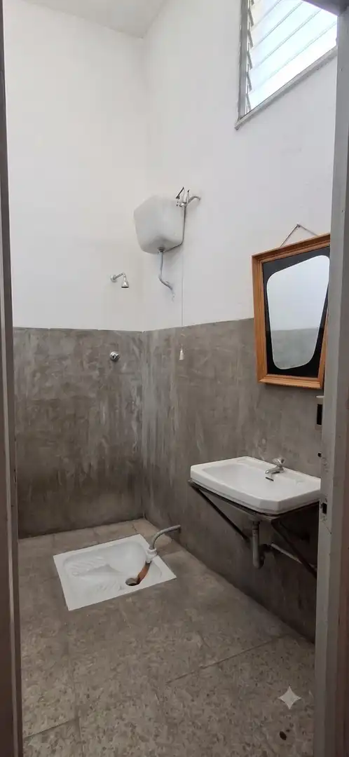 Baño de Local en venta en Segovia