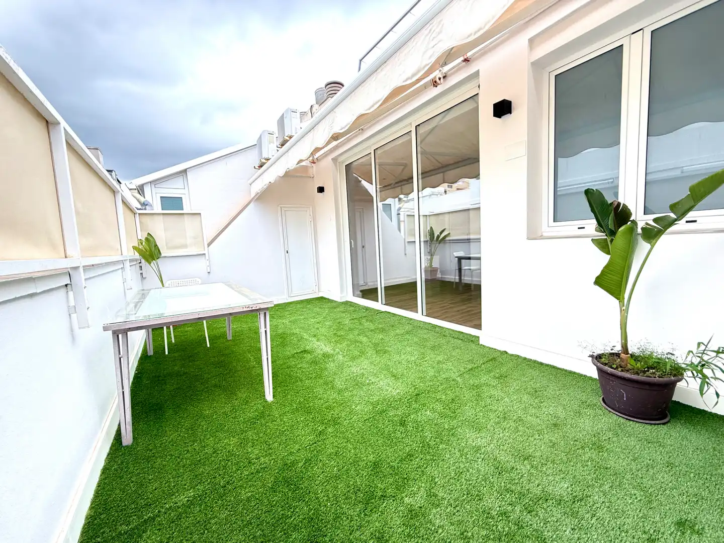 Dachboden zur Miete in Calle General Serrano, Duggi - Rambla - Los Hoteles