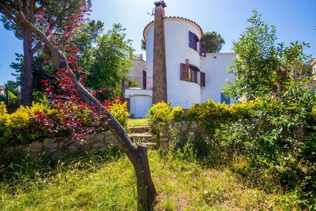 Vista exterior de Casa o xalet en venda en Calonge i Sant Antoni amb Calefacció, Jardí privat i Terrassa