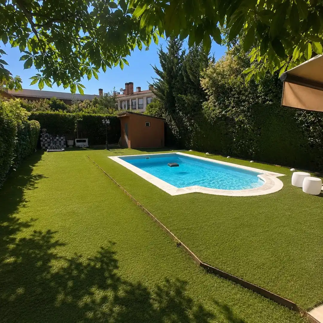 Casa con piscina en venta en Villanueva de la Cañada ciudad