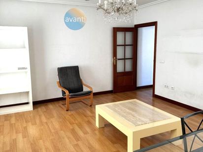 Living room of Flat for sale in Salamanca Capital  with Heating