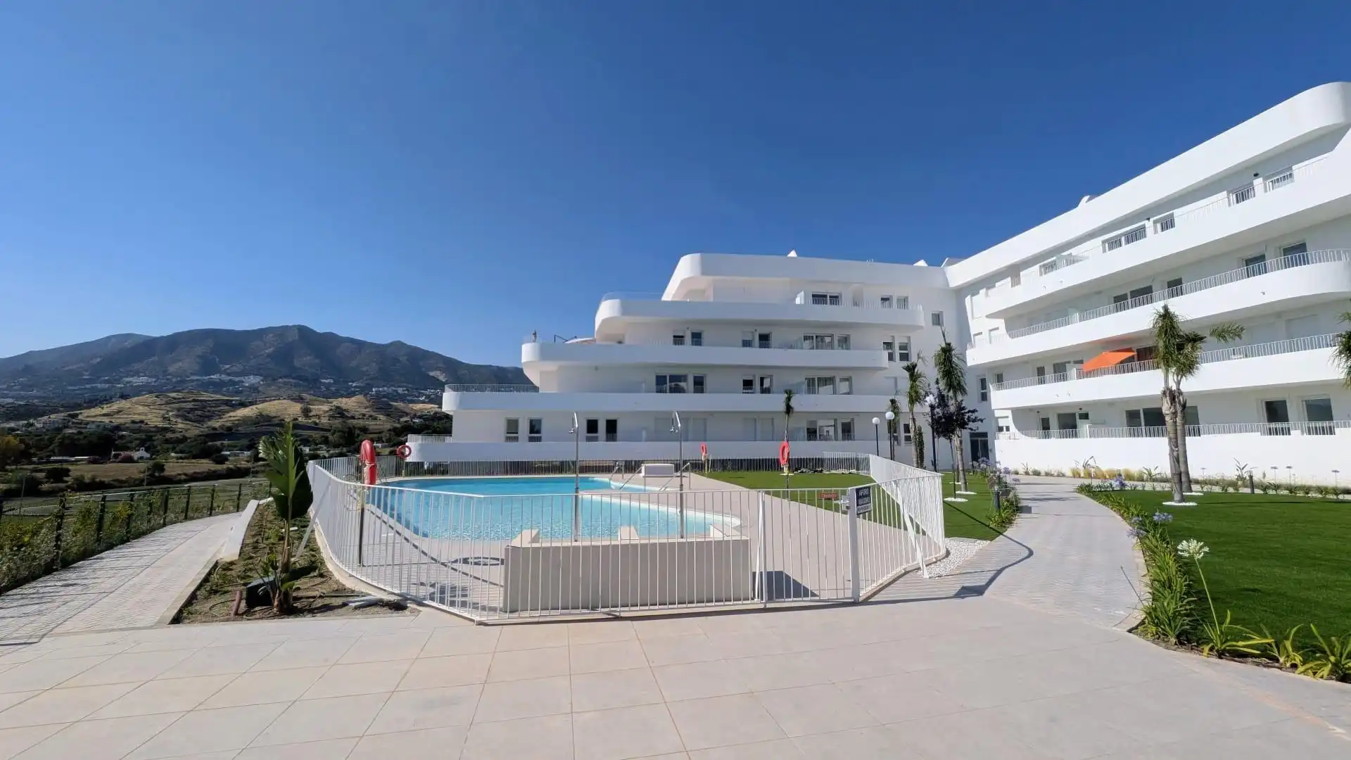 Piscina de Ático de alquiler en Fuengirola con Aire acondicionado, Calefacción y Terraza