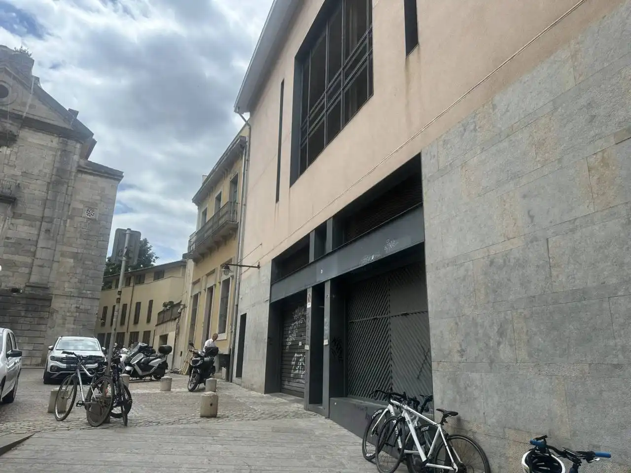 Exterior view of Garage for rent in Girona