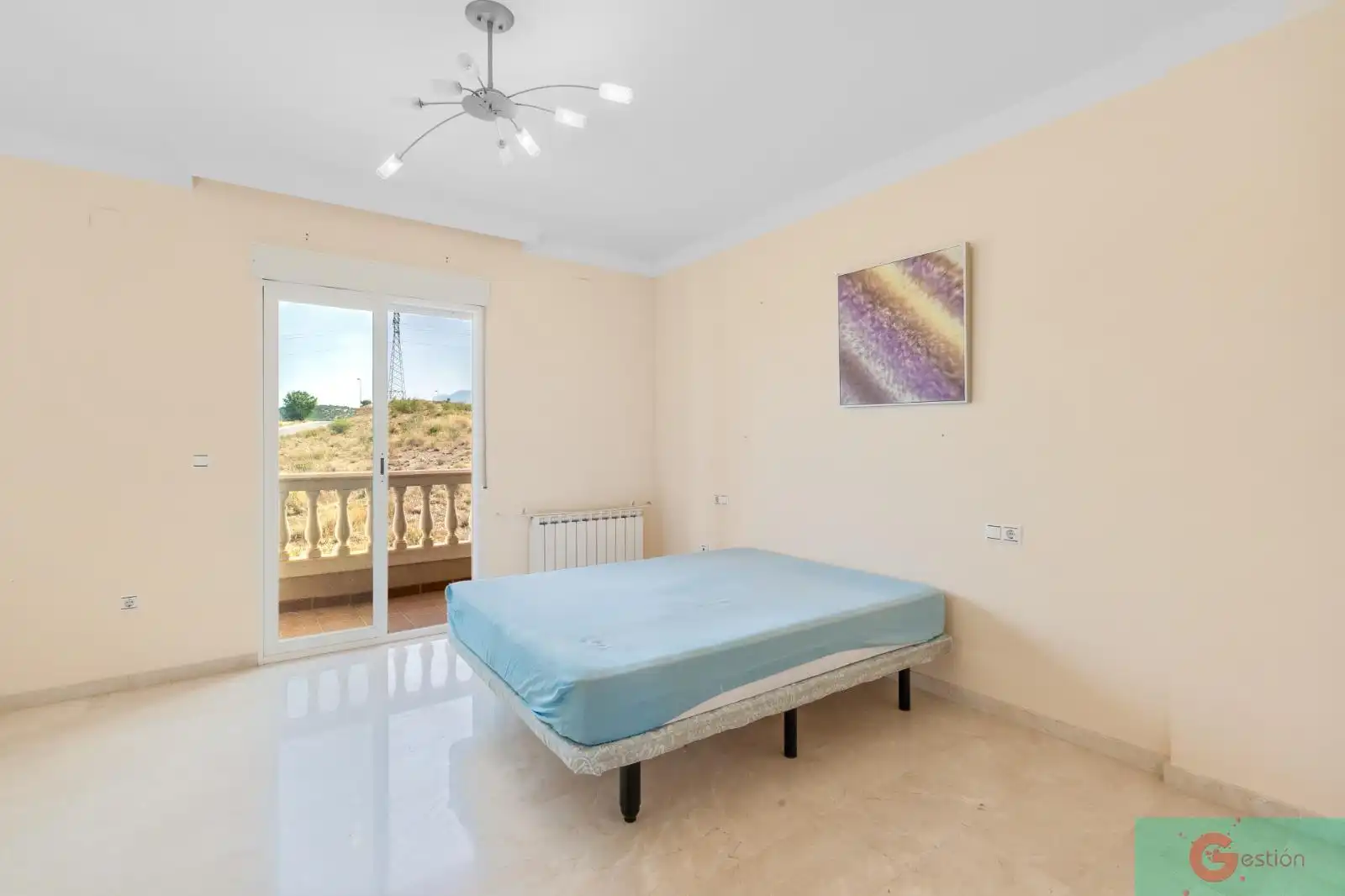 Chalet con piscina en venta en Peligros, imagen 12