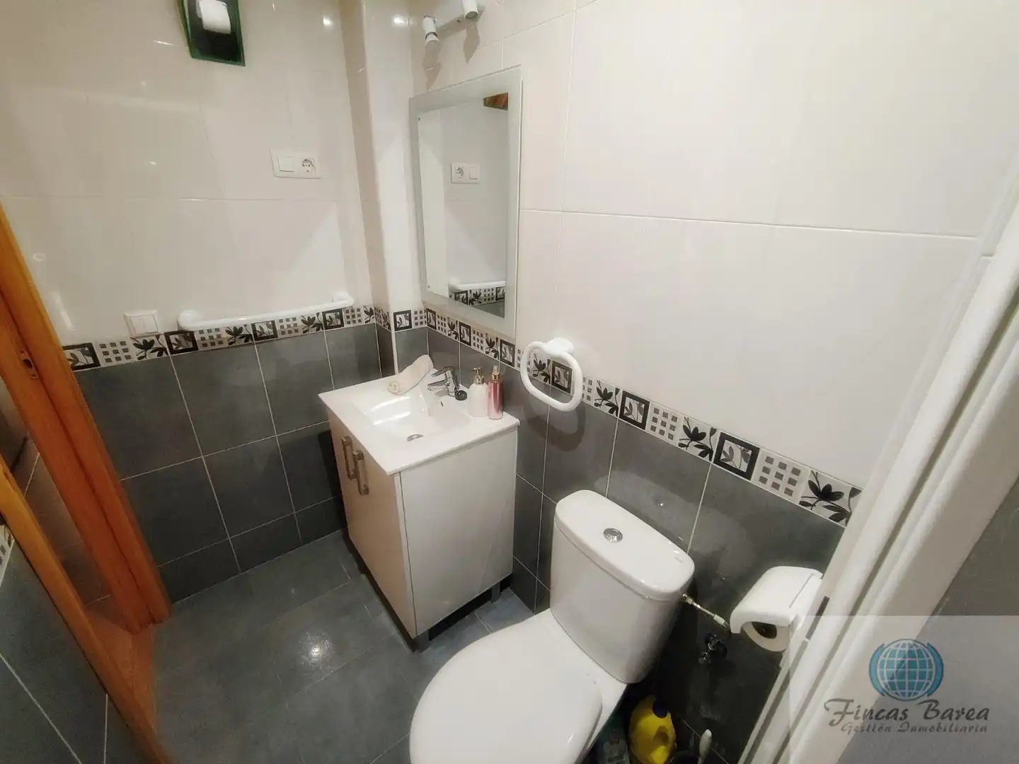 Bathroom of Flat for sale in Las Lagunas