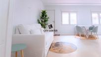 Sala d'estar de Casa adosada en venda en Puerto de la Cruz amb Moblat