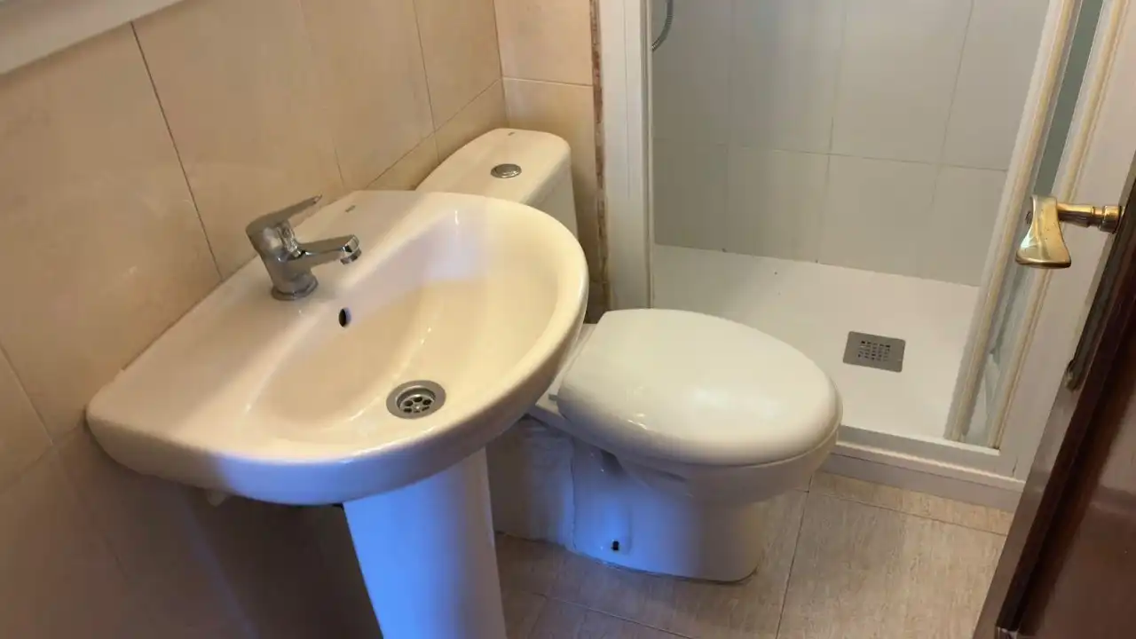 Baño de Piso en venta en Fuencarral - El Pardo
