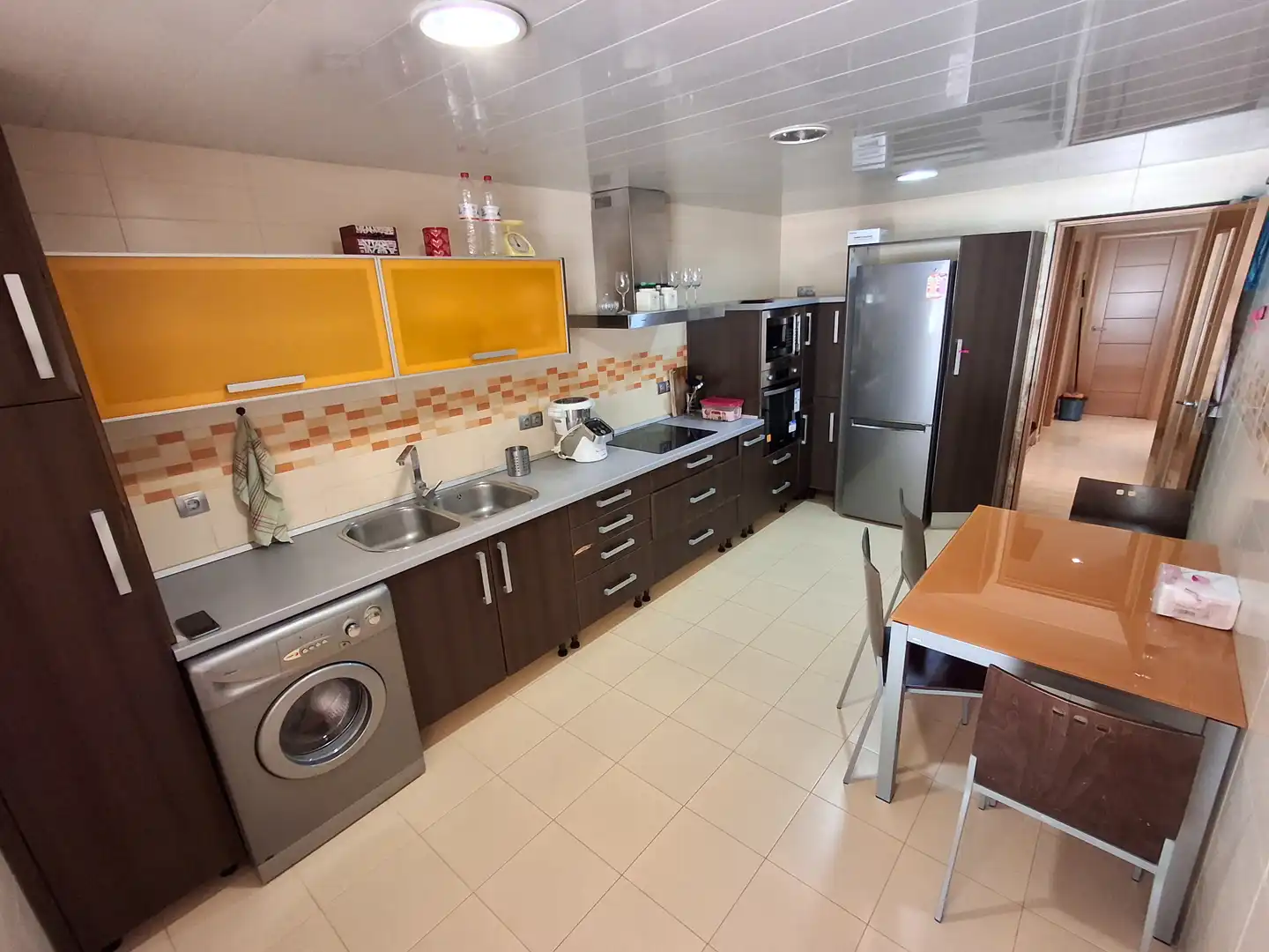 Cocina de Casa adosada en venta en Ciudad Real con Aire acondicionado, Calefacción y Jardín privado