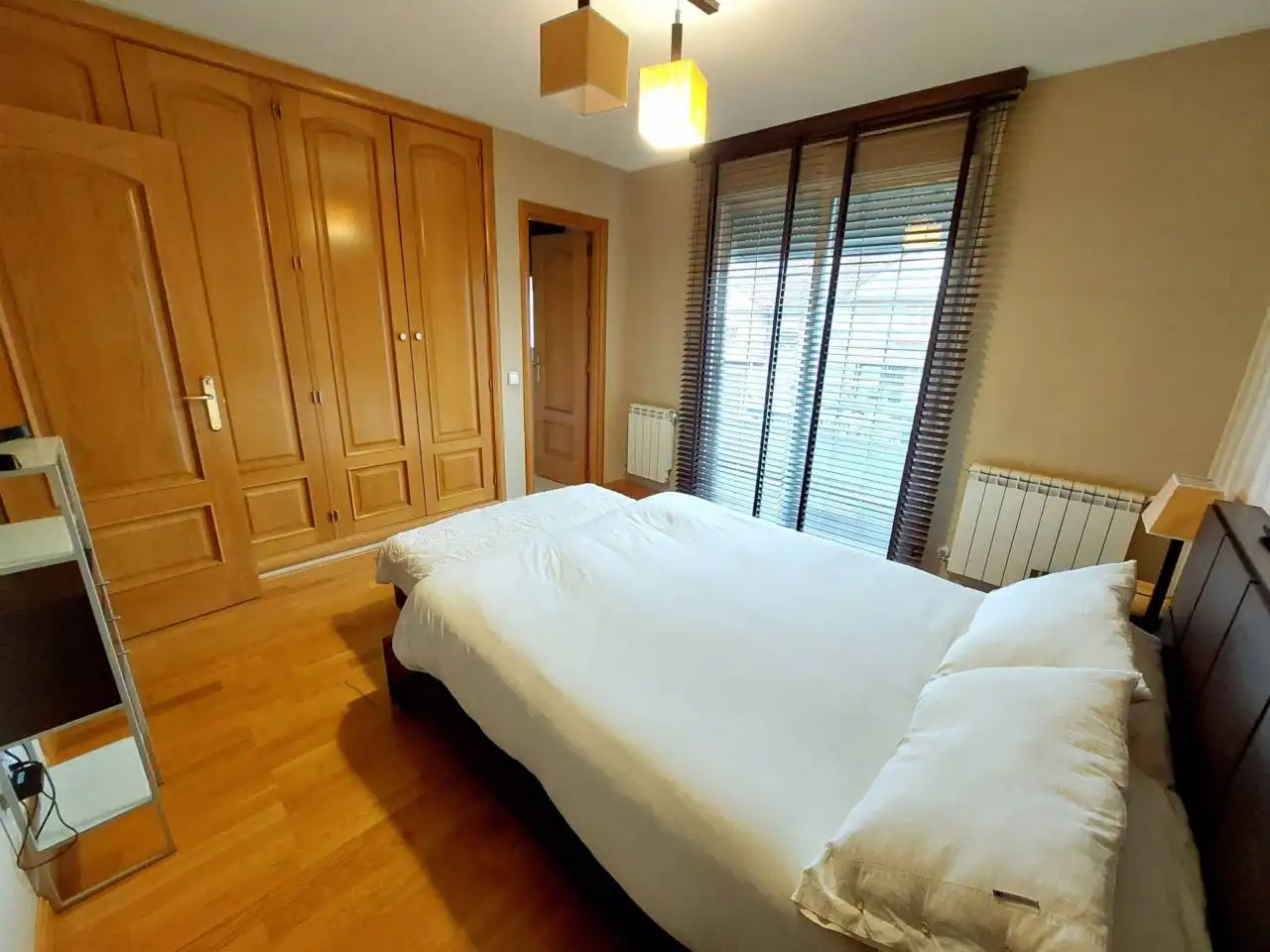Habitación de Casa adosada en venta en Fuenlabrada con Aire acondicionado, Calefacción y Piscina comunitaria