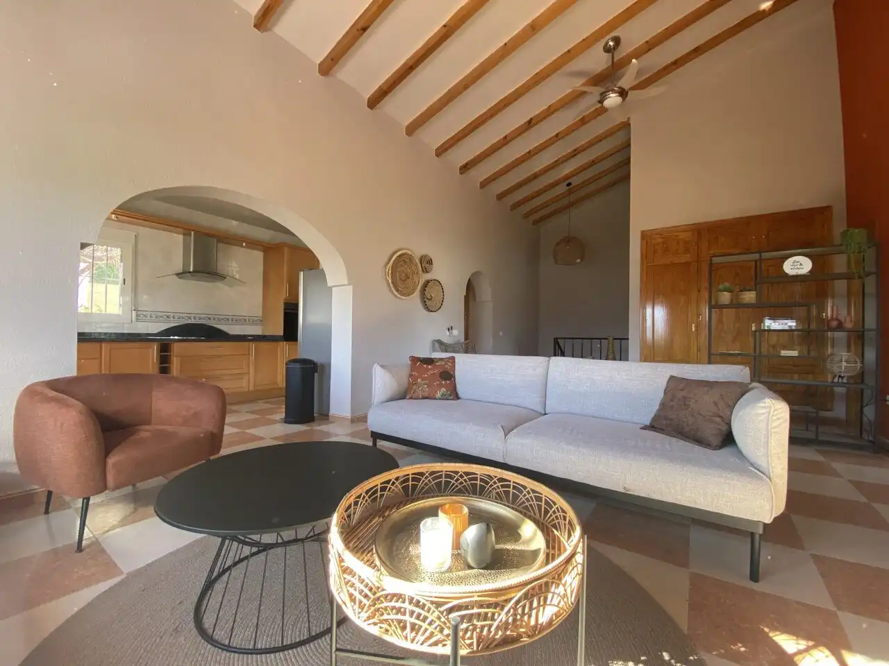 Sala d'estar de Casa o xalet en venda en Viñuela amb Aire condicionat, Terrassa i Piscina