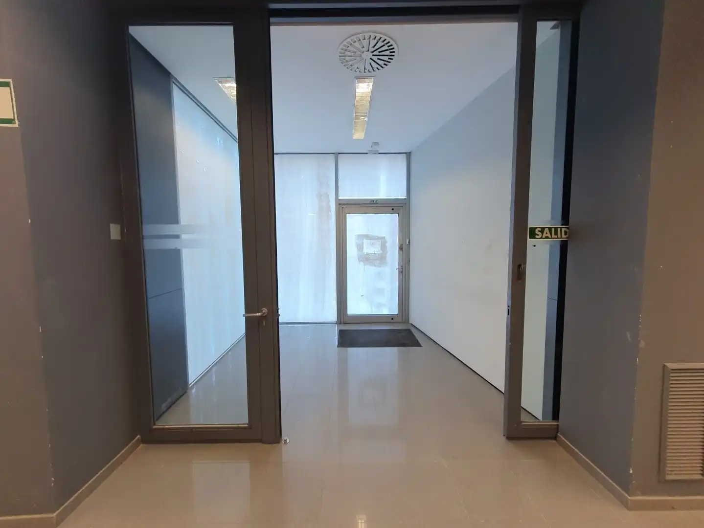 Local comercial en venta en Corvera de Asturias