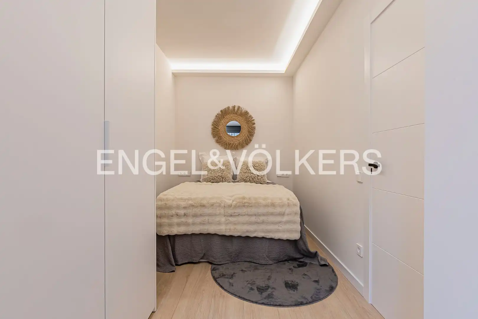 Schlafzimmer von Wohnung zum Verkauf in Barcelona mit Klimaanlage, Heizung und Privatgarten