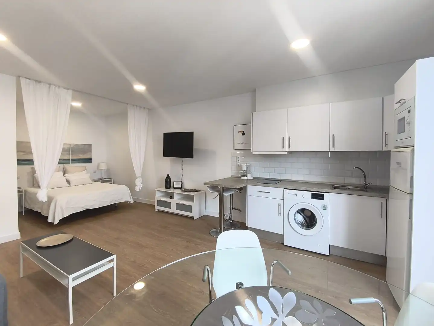 Dormitori de Estudi de lloguer en Las Palmas de Gran Canaria amb Parquet, Moblat i Rentadora