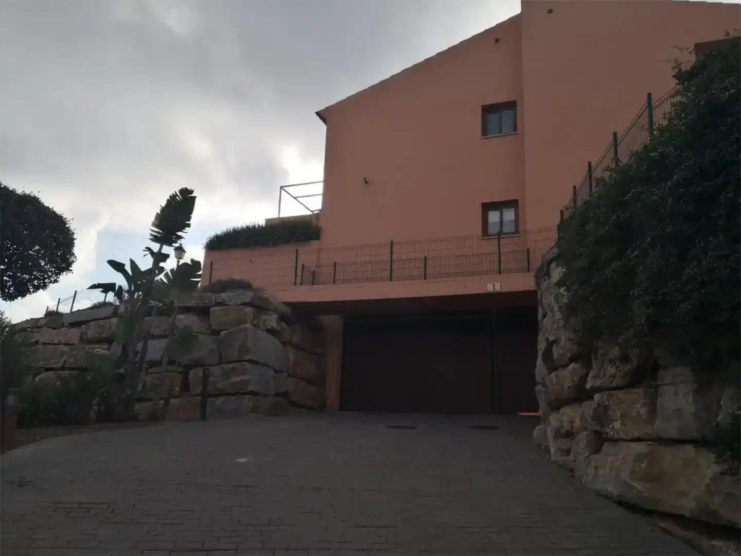 Vista exterior de Garaje en venta en Ojén