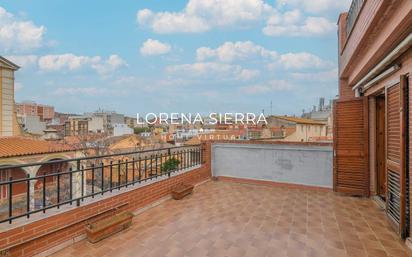 Vista exterior de Casa o xalet en venda en Viladecans amb Jardí privat, Terrassa i Traster
