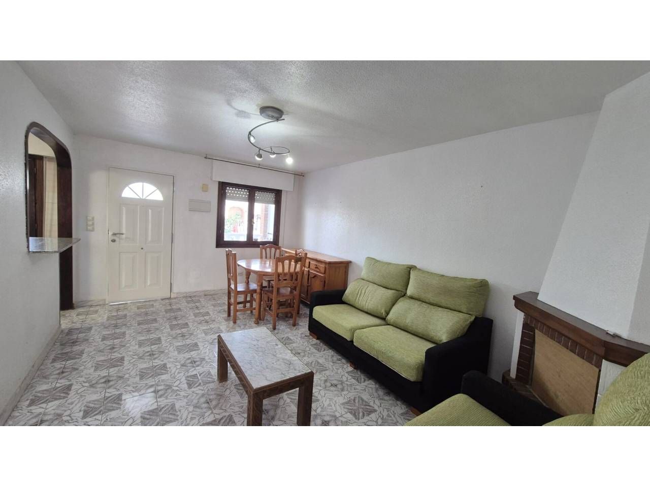House or chalet to rent in Torrevieja  with Terrace, Furnished and Alarm
