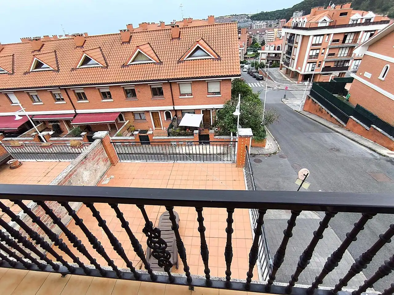 Terraza de Casa adosada en venta en Castro-Urdiales con Calefacción, Terraza y Balcón