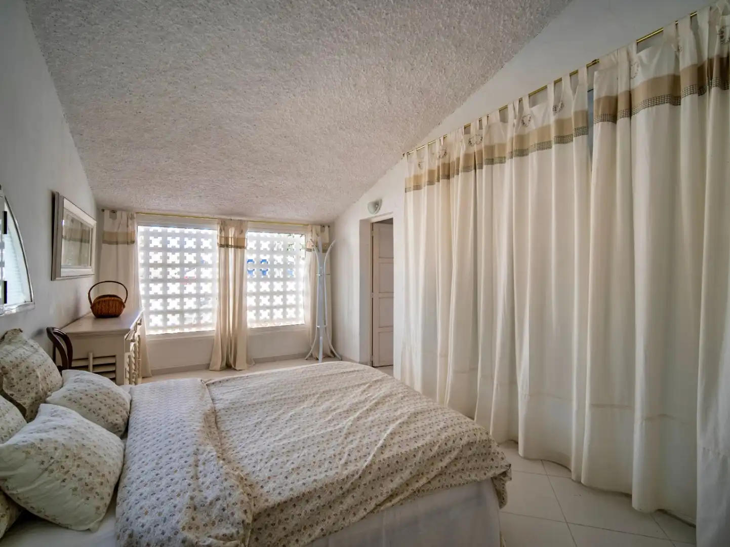 Houses for sale in Poble Nou - Montiboli