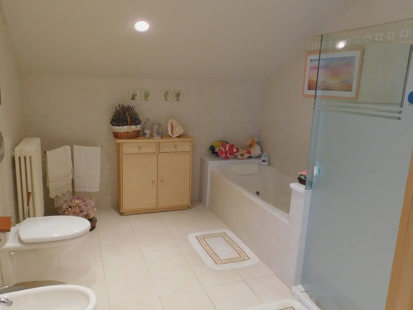 Baño de Casa o chalet en venta en Zizur Mayor / Zizur Nagusia con Calefacción, Jardín privado y Terraza