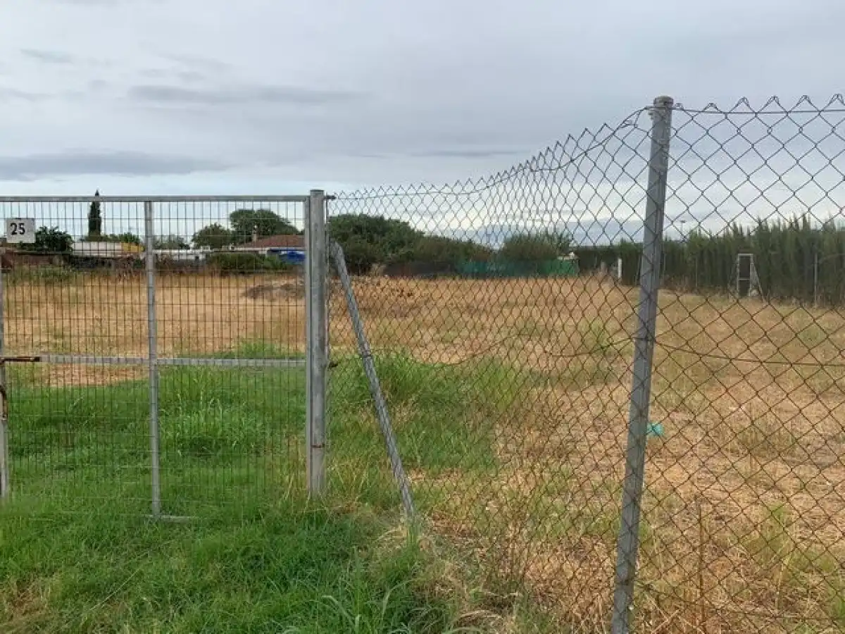 Terreny residencial en venda a Periurbano Oeste - Sierra