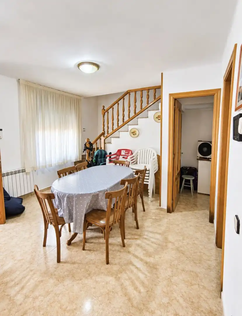 Menjador de Casa o xalet en venda en Esparreguera amb Calefacció, Terrassa i Traster