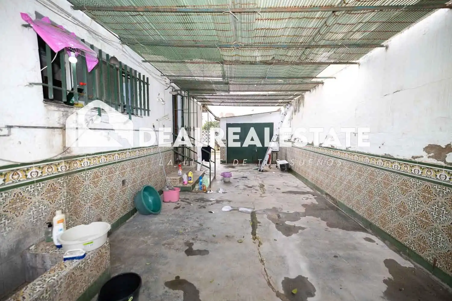 Vista exterior de Casa o chalet en venta en La Rinconada con Jardín privado y Trastero