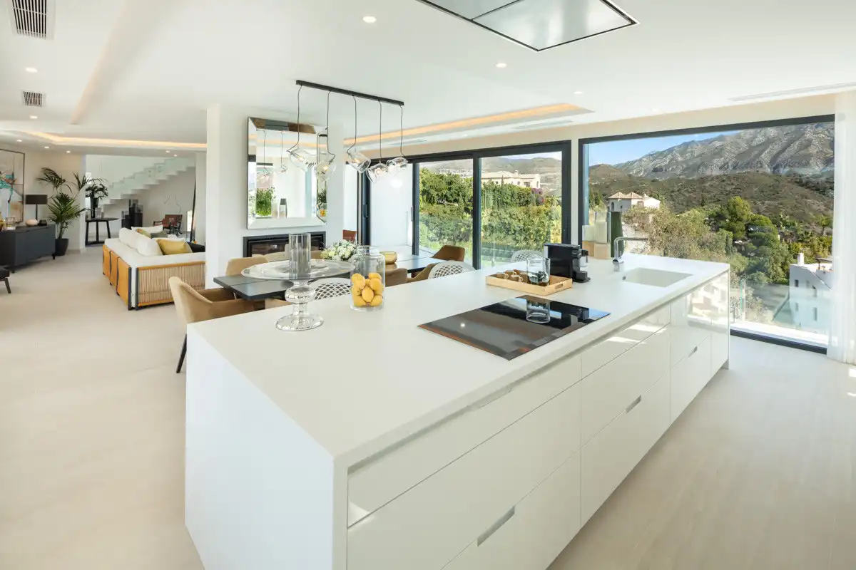House with pool for sale in Marbella Centro, imagen 2