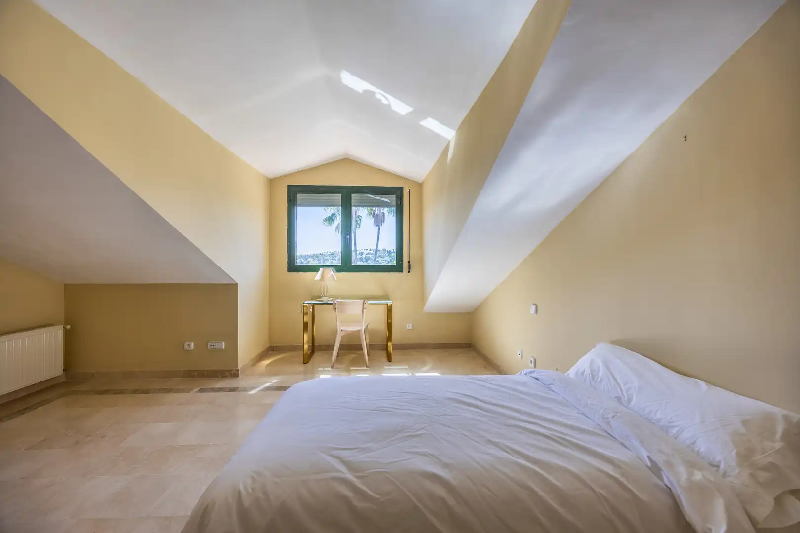 Casa aparellada amb piscina en venda a Sotogrande Alto, imagen 35