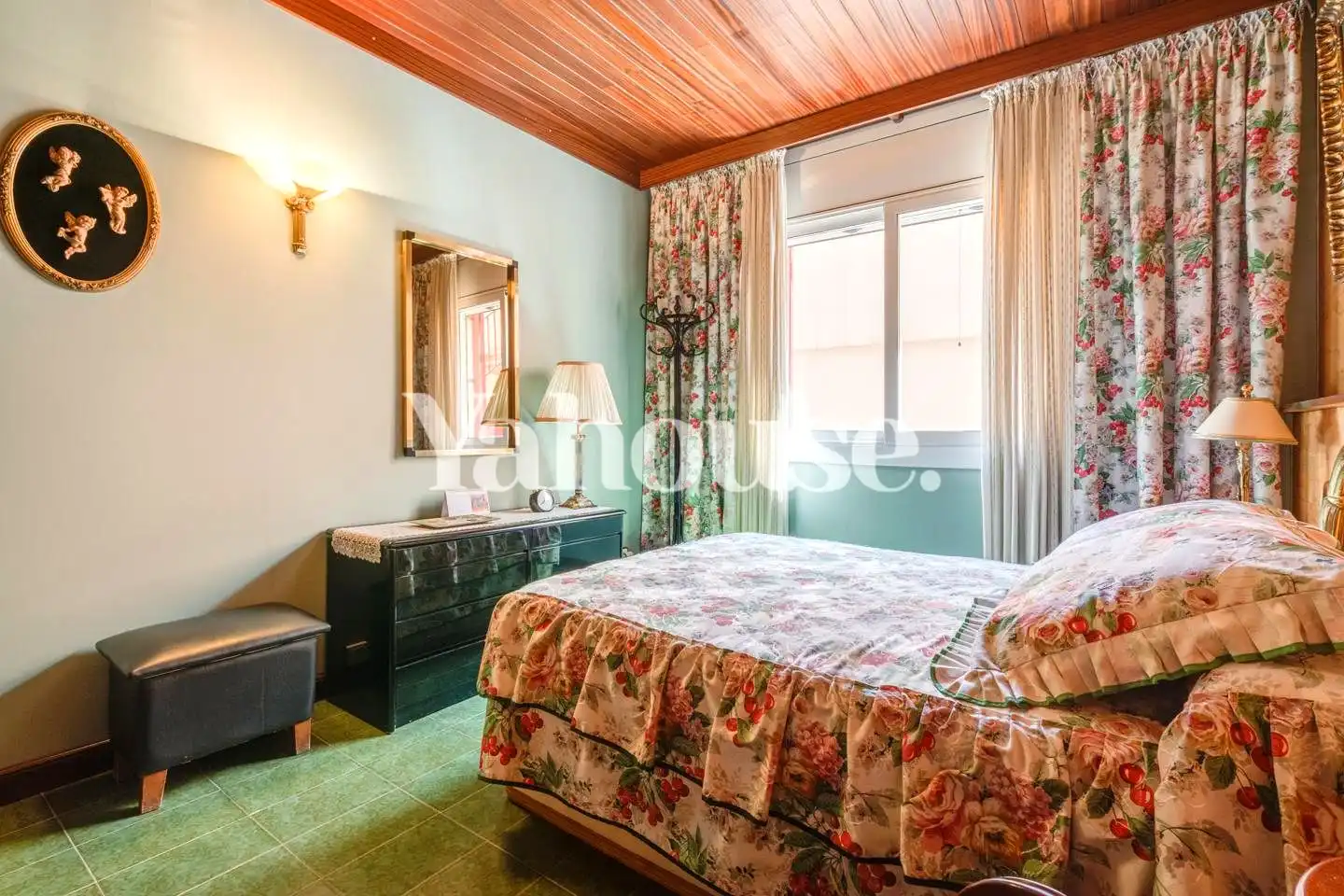Bedroom of Flat for sale in Barcelona