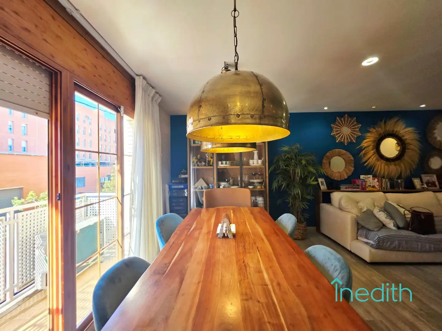 Comedor de Casa adosada en venta en Castelldefels con Aire acondicionado, Calefacción y Jardín privado