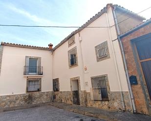 Vista exterior de Casa o xalet en venda en Arcos de Jalón amb Calefacció, Terrassa i Traster