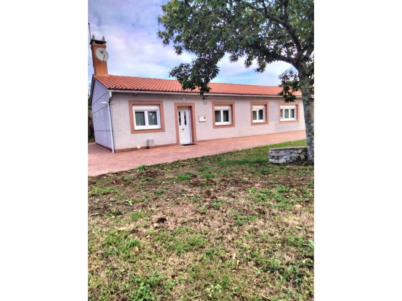 Single-family semi-detached for sale in Lugar Codesoso Monte, 3, Sobrado (A Coruña)