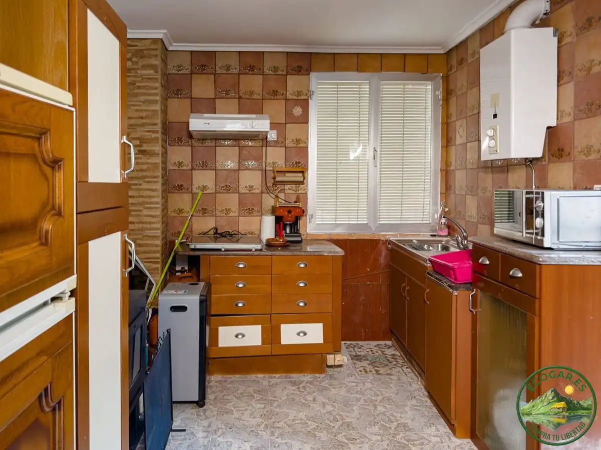 Kitchen of Houses for sale in Toreno  with Heating, Parquet flooring and Furnished