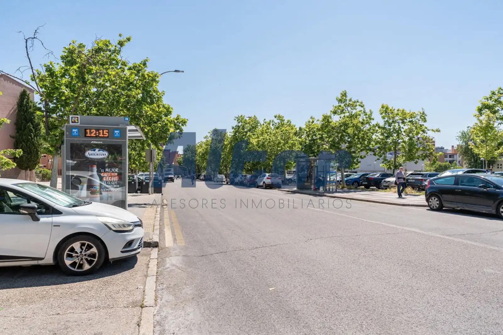Parking de Piso en venta en Madrid con Calefacción y Amueblado