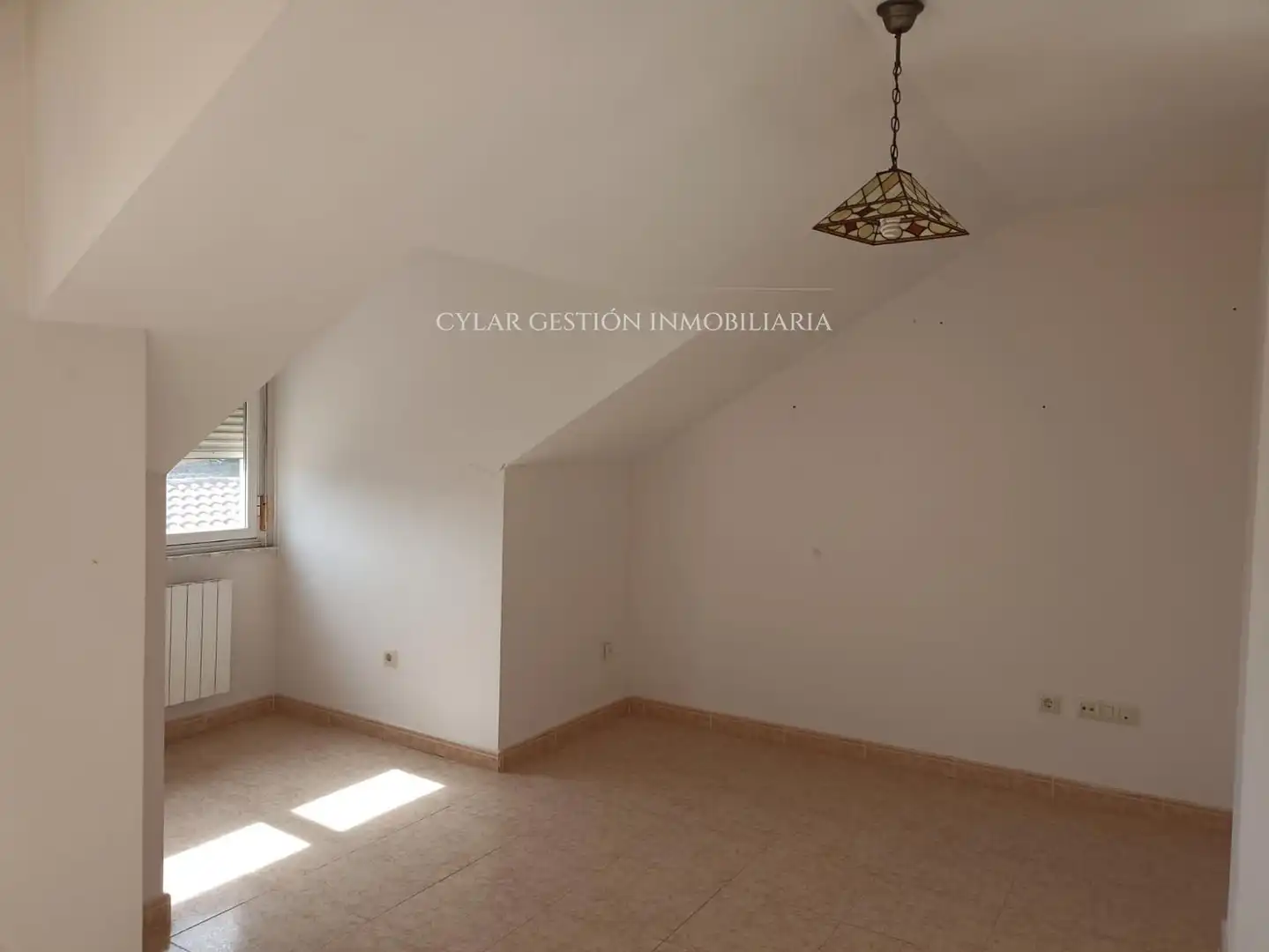Ático en venta en Mozárbez con Calefacción, Terraza y Balcón