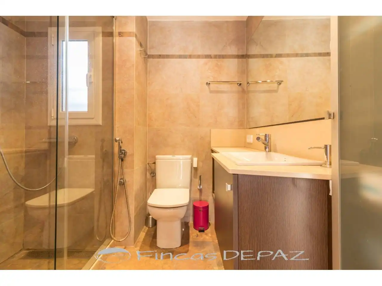 Bathroom of Flat for sale in Castelldefels  with Air Conditioner, Heating and Parquet flooring