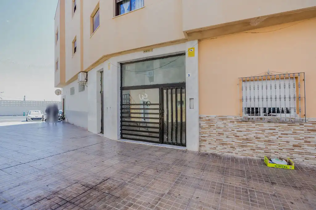 Vista exterior de Pis en venda en El Ejido