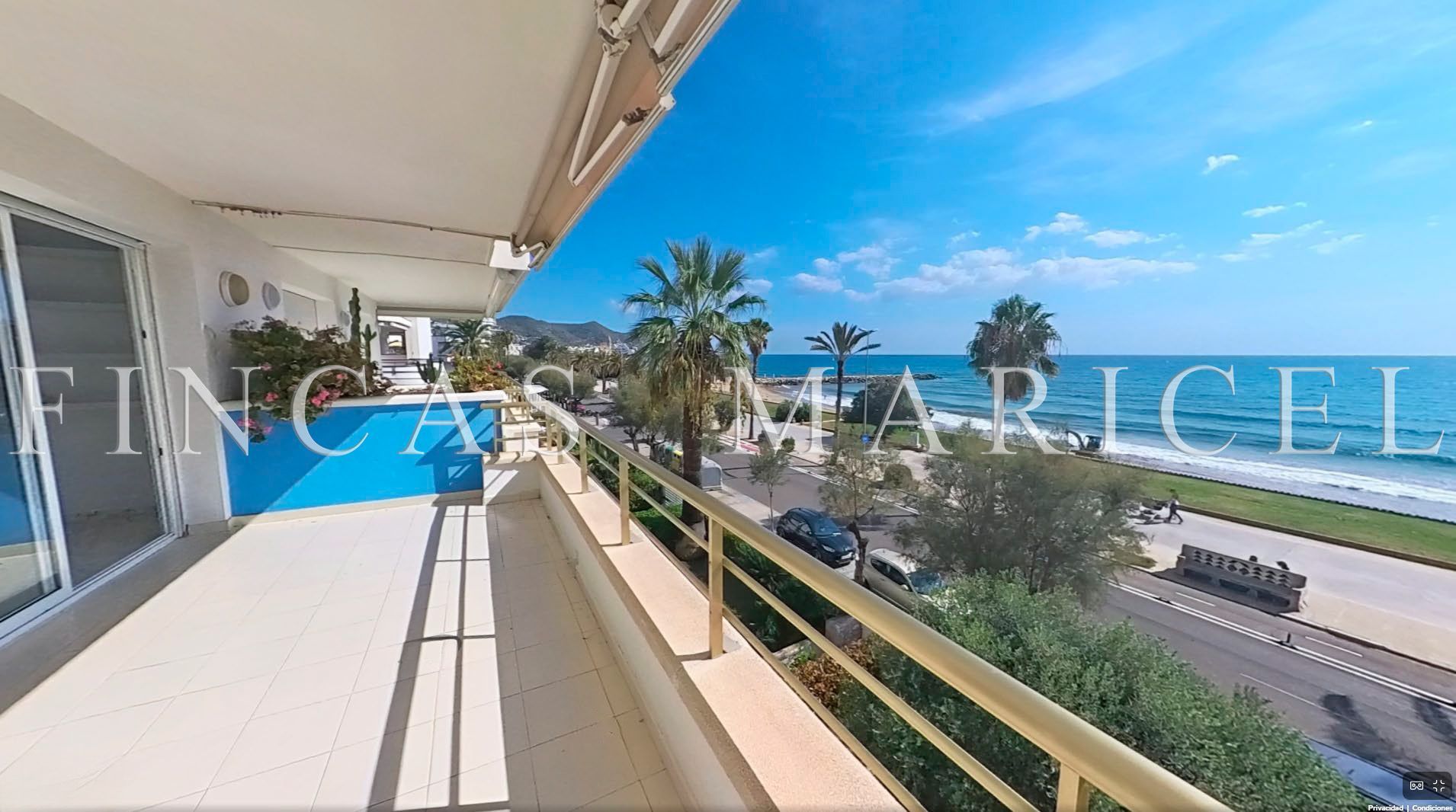 Exterior view of Flat for sale in Sitges  with Heating, Terrace and Community pool