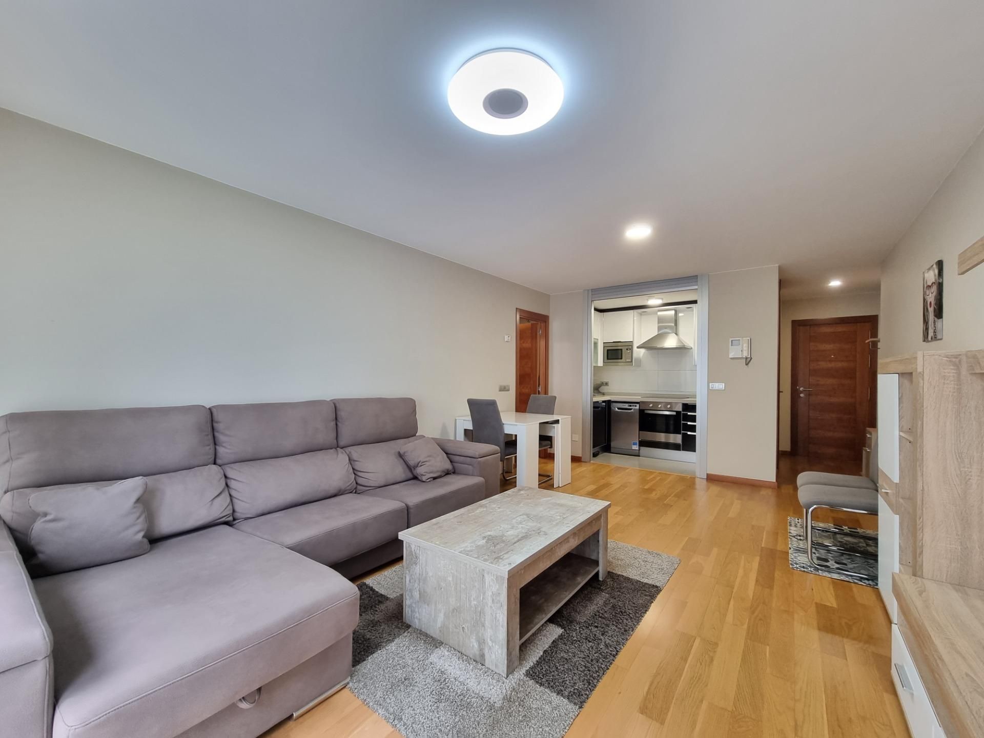 Flat to rent in Calle Ronda de Monte Alto, Monte Alto - Zalaeta - Atocha