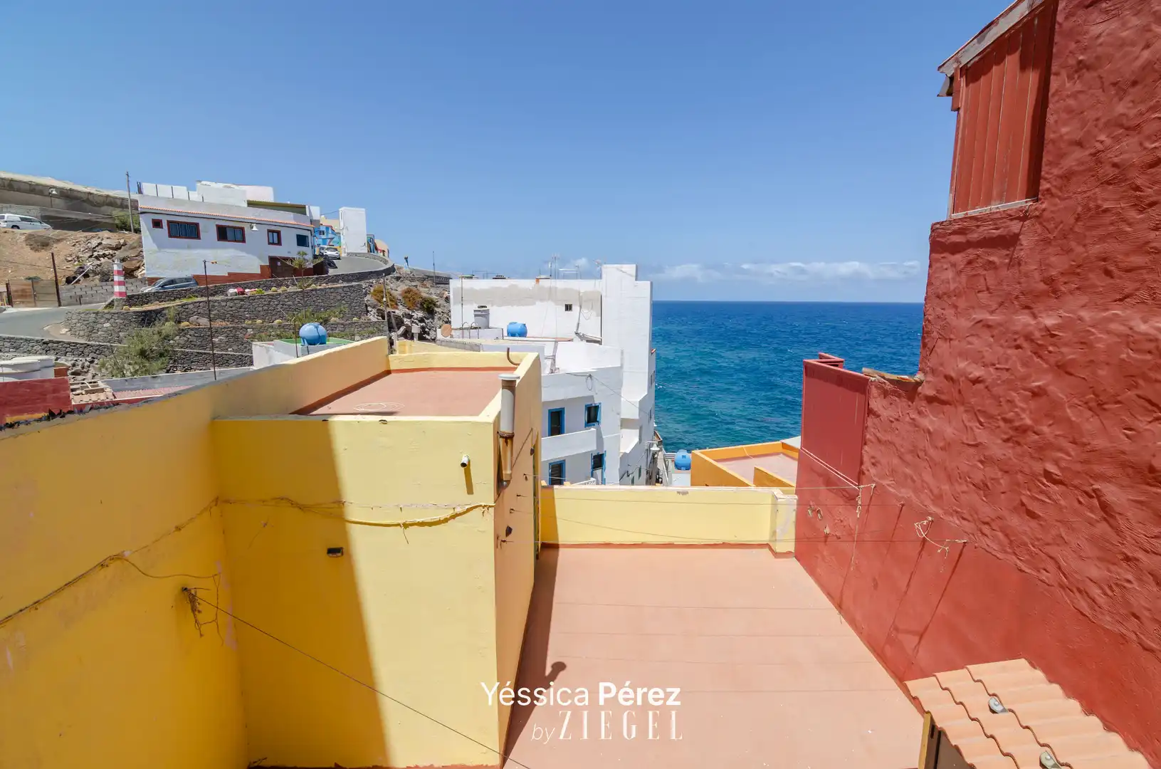 Vista exterior de Casa o chalet en venta en Santa María de Guía de Gran Canaria con Terraza y Balcón