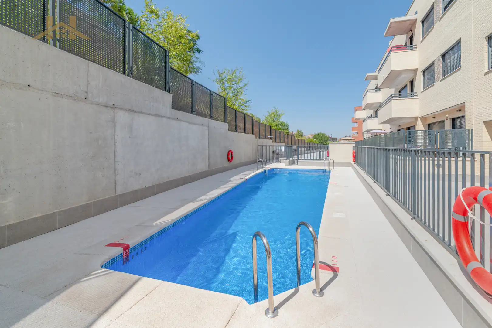 Swimming pool of Flat for sale in Arganda del Rey  with Air Conditioner, Heating and Terrace