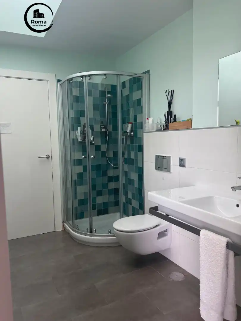 Bany de Casa o xalet en venda en Las Gabias amb Aire condicionat, Calefacció i Jardí privat