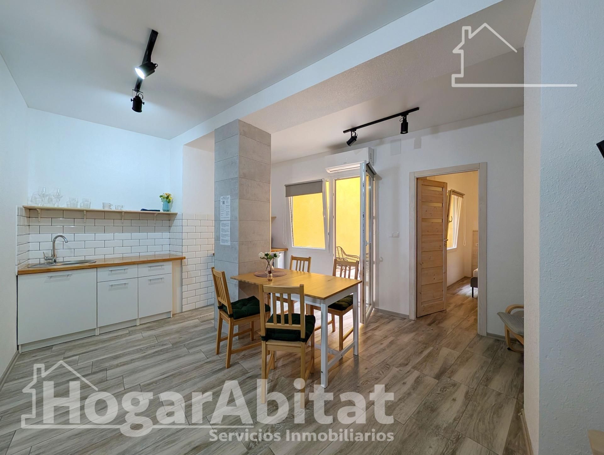 Building for sale in Calle San Carlos, Carolinas Bajas