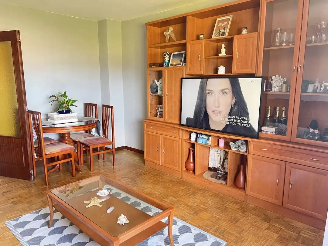 Sala de estar de Piso en venta en Siero con Calefacción, Terraza y Trastero