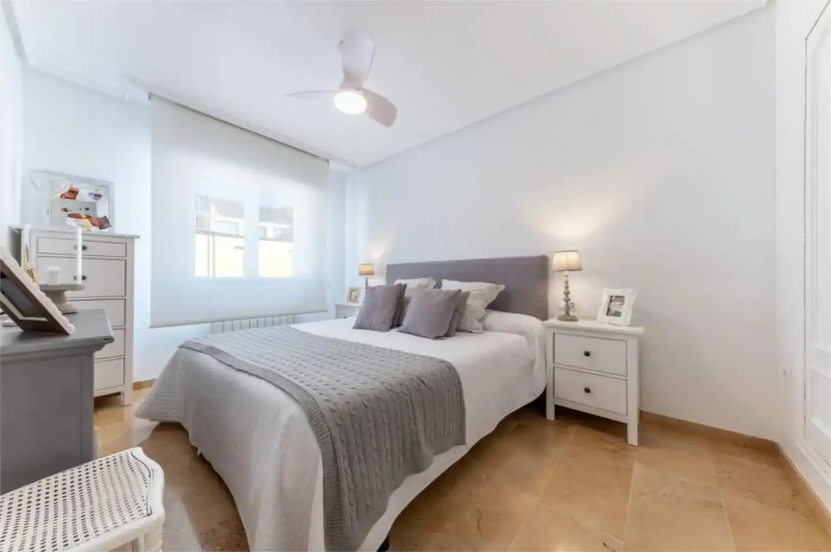 Dormitori de Casa adosada en venda en Ibi amb Aire condicionat, Jardí privat i Parquet