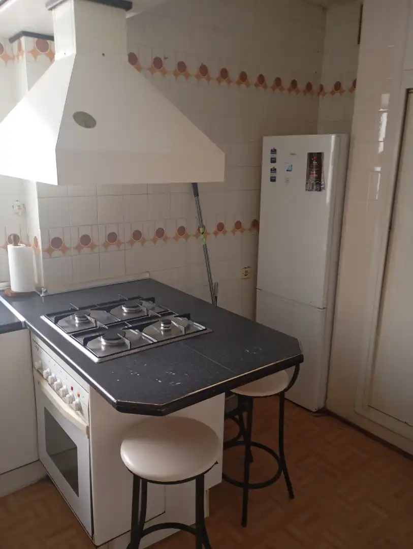 Cuina de Pis en venda en Granada amb Terrassa, Moblat i Forn
