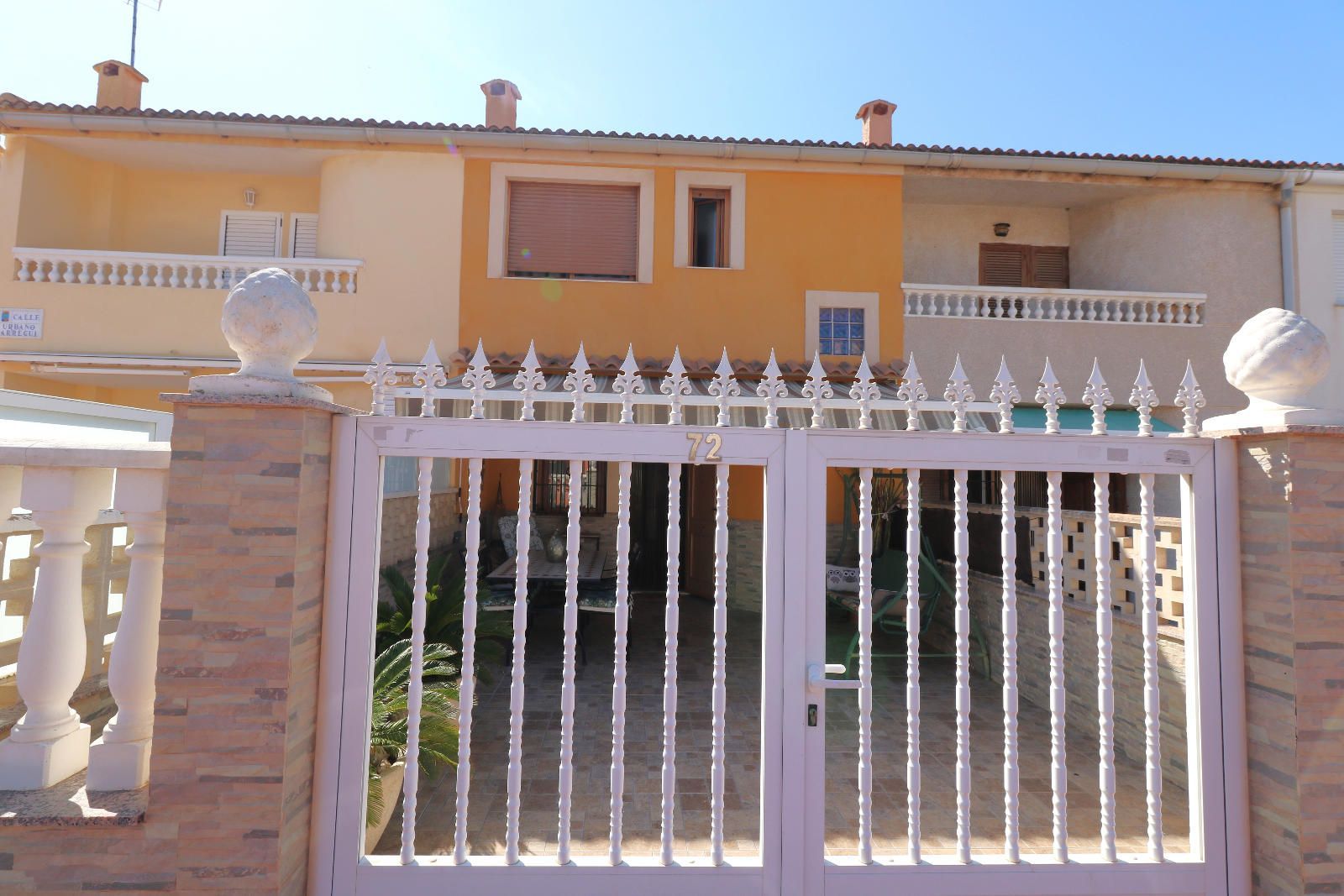 Exterior view of Single-family semi-detached for sale in Torrevieja  with Air Conditioner, Heating and Terrace